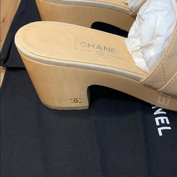 CHANEL Beige Mules-size 38.5 - Picture 4 of 16
